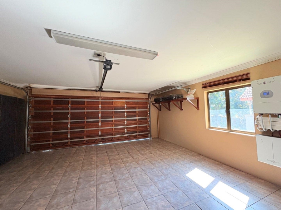 4 Bedroom Property for Sale in Woodland Hills Free State